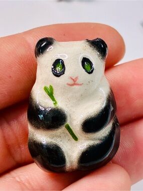 VTG Porcelain Black and White Panda w/ Green Bamboo Brooch READ